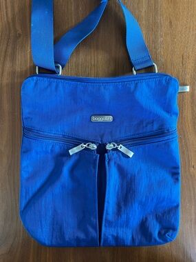 Baggallini Royal Blue Crossbody Messenger Bag